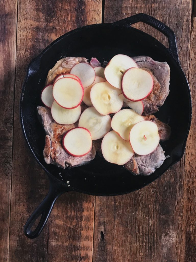 pork chops topped with apples